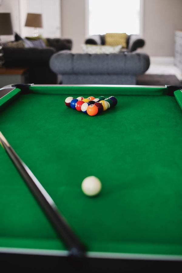 Large Country House - Hot Tub - Pool Table - Bbq - 5 Bedrooms - Log Burner Three Legged Cross Kültér fotó
